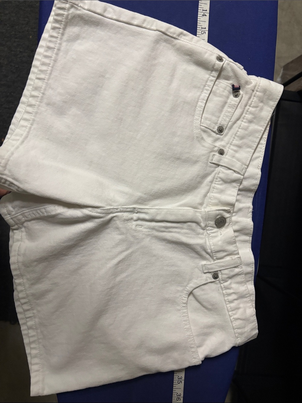 Ralph Lauren White Shorts - Picture 2 of 4